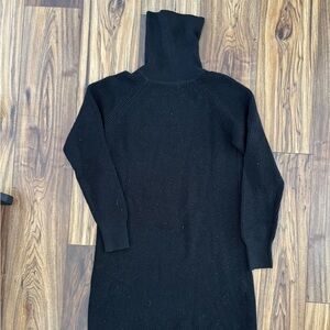 Wilfred / Aritzia Marino wool sweater dress - Small.